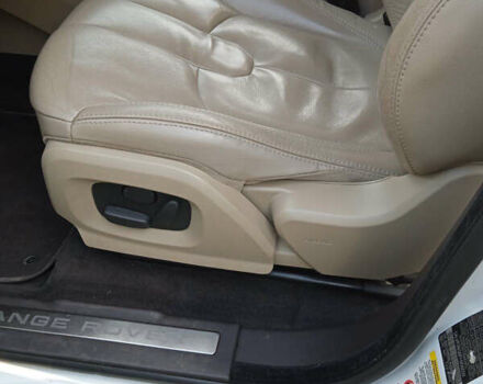 Білий Ленд Ровер Рендж Ровер Евок, об'ємом двигуна 2 л та пробігом 166 тис. км за 14500 $, фото 33 на Automoto.ua