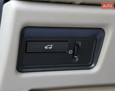 Белый Ленд Ровер Рендж Ровер Эвок, объемом двигателя 2.18 л и пробегом 108 тыс. км за 18999 $, фото 69 на Automoto.ua