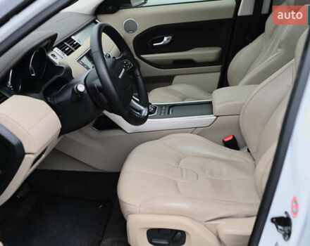 Білий Ленд Ровер Рендж Ровер Евок, об'ємом двигуна 2.2 л та пробігом 110 тис. км за 21000 $, фото 24 на Automoto.ua