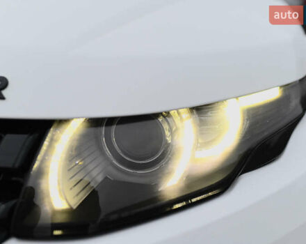 Білий Ленд Ровер Рендж Ровер Евок, об'ємом двигуна 2.2 л та пробігом 110 тис. км за 21000 $, фото 62 на Automoto.ua