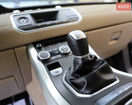 Белый Ленд Ровер Рендж Ровер Эвок, объемом двигателя 2.18 л и пробегом 108 тыс. км за 18999 $, фото 84 на Automoto.ua