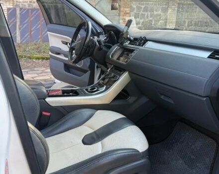 Білий Ленд Ровер Рендж Ровер Евок, об'ємом двигуна 2.18 л та пробігом 113 тис. км за 19999 $, фото 12 на Automoto.ua