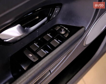 Білий Ленд Ровер Рендж Ровер Евок, об'ємом двигуна 2.2 л та пробігом 187 тис. км за 16900 $, фото 25 на Automoto.ua