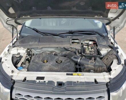 Білий Ленд Ровер Рендж Ровер Евок, об'ємом двигуна 2 л та пробігом 185 тис. км за 12700 $, фото 14 на Automoto.ua