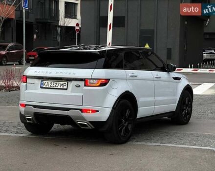 Белый Ленд Ровер Рендж Ровер Эвок, объемом двигателя 2.18 л и пробегом 140 тыс. км за 22500 $, фото 4 на Automoto.ua