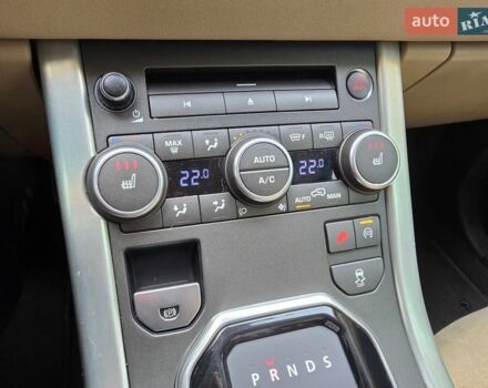 Білий Ленд Ровер Рендж Ровер Евок, об'ємом двигуна 2 л та пробігом 120 тис. км за 14600 $, фото 20 на Automoto.ua