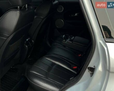 Белый Ленд Ровер Рендж Ровер Эвок, объемом двигателя 2.18 л и пробегом 140 тыс. км за 22500 $, фото 12 на Automoto.ua