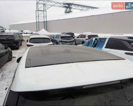 Білий Ленд Ровер Рендж Ровер Евок, об'ємом двигуна 2 л та пробігом 185 тис. км за 12700 $, фото 4 на Automoto.ua