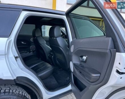 Белый Ленд Ровер Рендж Ровер Эвок, объемом двигателя 2 л и пробегом 85 тыс. км за 16999 $, фото 32 на Automoto.ua