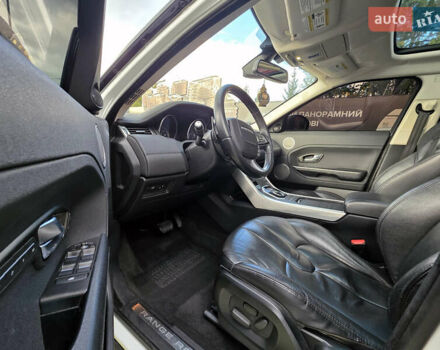 Білий Ленд Ровер Рендж Ровер Евок, об'ємом двигуна 2 л та пробігом 161 тис. км за 13200 $, фото 6 на Automoto.ua