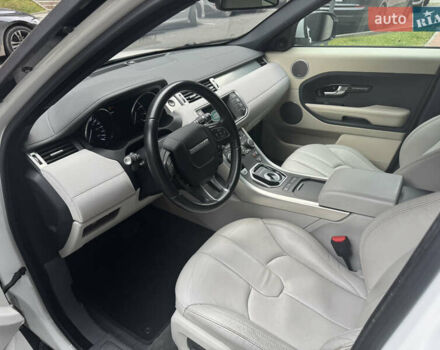 Белый Ленд Ровер Рендж Ровер Эвок, объемом двигателя 2 л и пробегом 149 тыс. км за 19500 $, фото 10 на Automoto.ua
