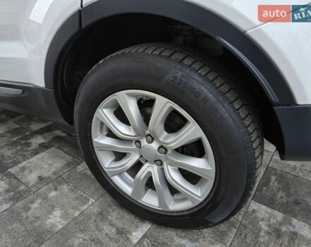 Білий Ленд Ровер Рендж Ровер Евок, об'ємом двигуна 2 л та пробігом 120 тис. км за 14600 $, фото 57 на Automoto.ua