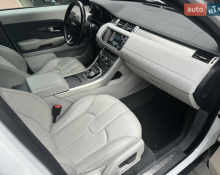 Белый Ленд Ровер Рендж Ровер Эвок, объемом двигателя 2 л и пробегом 149 тыс. км за 19500 $, фото 20 на Automoto.ua