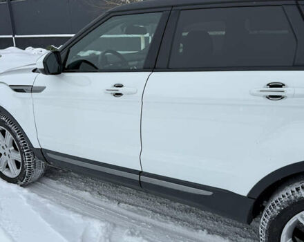 Білий Ленд Ровер Рендж Ровер Евок, об'ємом двигуна 2 л та пробігом 149 тис. км за 17500 $, фото 6 на Automoto.ua