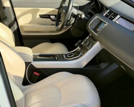 Белый Ленд Ровер Рендж Ровер Эвок, объемом двигателя 2 л и пробегом 143 тыс. км за 17900 $, фото 12 на Automoto.ua