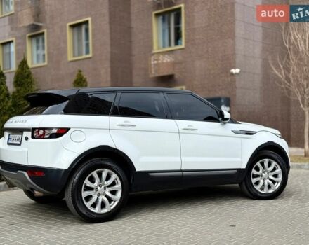 Белый Ленд Ровер Рендж Ровер Эвок, объемом двигателя 2.18 л и пробегом 87 тыс. км за 21000 $, фото 3 на Automoto.ua