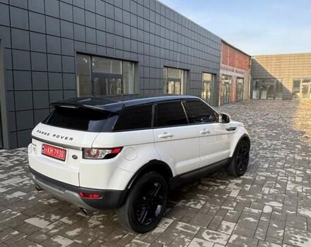 Білий Ленд Ровер Рендж Ровер Евок, об'ємом двигуна 2 л та пробігом 150 тис. км за 17500 $, фото 5 на Automoto.ua