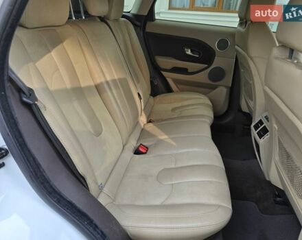 Білий Ленд Ровер Рендж Ровер Евок, об'ємом двигуна 2 л та пробігом 120 тис. км за 14600 $, фото 33 на Automoto.ua