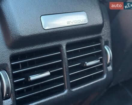 Білий Ленд Ровер Рендж Ровер Евок, об'ємом двигуна 2 л та пробігом 234 тис. км за 15300 $, фото 25 на Automoto.ua