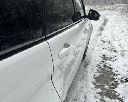 Білий Ленд Ровер Рендж Ровер Евок, об'ємом двигуна 2 л та пробігом 239 тис. км за 16000 $, фото 11 на Automoto.ua