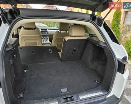 Білий Ленд Ровер Рендж Ровер Евок, об'ємом двигуна 2 л та пробігом 120 тис. км за 14600 $, фото 44 на Automoto.ua