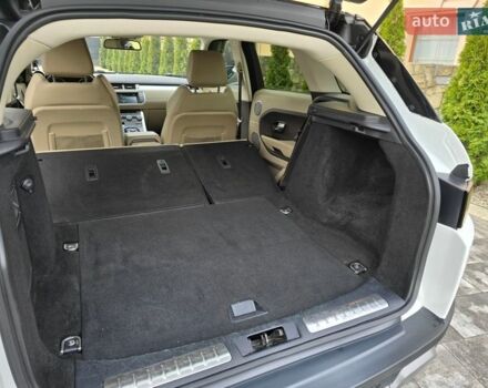 Білий Ленд Ровер Рендж Ровер Евок, об'ємом двигуна 2 л та пробігом 120 тис. км за 14600 $, фото 45 на Automoto.ua