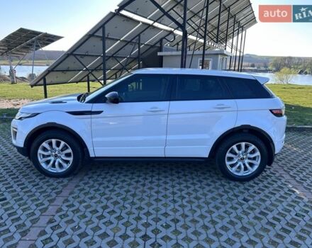 Белый Ленд Ровер Рендж Ровер Эвок, объемом двигателя 2.18 л и пробегом 126 тыс. км за 27000 $, фото 2 на Automoto.ua