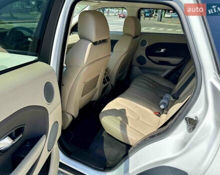 Белый Ленд Ровер Рендж Ровер Эвок, объемом двигателя 2 л и пробегом 130 тыс. км за 20000 $, фото 32 на Automoto.ua