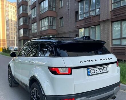 Білий Ленд Ровер Рендж Ровер Евок, об'ємом двигуна 2 л та пробігом 180 тис. км за 15900 $, фото 3 на Automoto.ua