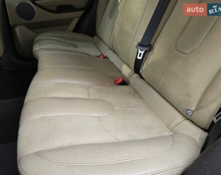 Білий Ленд Ровер Рендж Ровер Евок, об'ємом двигуна 2 л та пробігом 120 тис. км за 14600 $, фото 30 на Automoto.ua