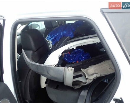 Білий Ленд Ровер Рендж Ровер Евок, об'ємом двигуна 2 л та пробігом 185 тис. км за 12700 $, фото 18 на Automoto.ua