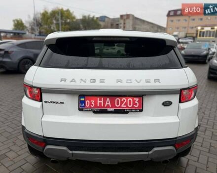 Білий Ленд Ровер Рендж Ровер Евок, об'ємом двигуна 2 л та пробігом 181 тис. км за 11600 $, фото 2 на Automoto.ua