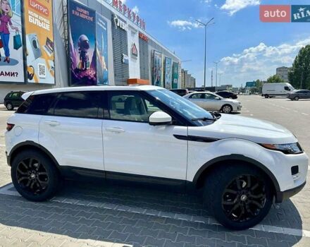 Білий Ленд Ровер Рендж Ровер Евок, об'ємом двигуна 2 л та пробігом 130 тис. км за 18000 $, фото 12 на Automoto.ua