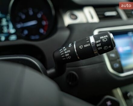 Белый Ленд Ровер Рендж Ровер Эвок, объемом двигателя 2.2 л и пробегом 113 тыс. км за 20724 $, фото 13 на Automoto.ua