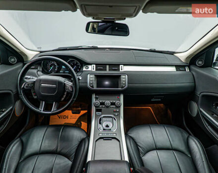 Білий Ленд Ровер Рендж Ровер Евок, об'ємом двигуна 2.2 л та пробігом 75 тис. км за 23663 $, фото 9 на Automoto.ua