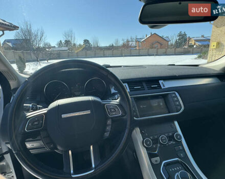 Белый Ленд Ровер Рендж Ровер Эвок, объемом двигателя 2.18 л и пробегом 114 тыс. км за 20000 $, фото 8 на Automoto.ua