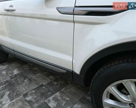 Білий Ленд Ровер Рендж Ровер Евок, об'ємом двигуна 2 л та пробігом 120 тис. км за 14600 $, фото 64 на Automoto.ua