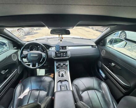 Білий Ленд Ровер Рендж Ровер Евок, об'ємом двигуна 2 л та пробігом 96 тис. км за 21000 $, фото 17 на Automoto.ua