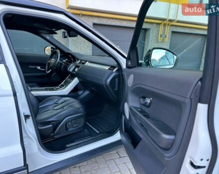 Белый Ленд Ровер Рендж Ровер Эвок, объемом двигателя 2 л и пробегом 85 тыс. км за 16999 $, фото 27 на Automoto.ua