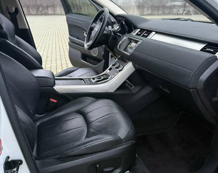 Белый Ленд Ровер Рендж Ровер Эвок, объемом двигателя 2.2 л и пробегом 110 тыс. км за 18999 $, фото 13 на Automoto.ua