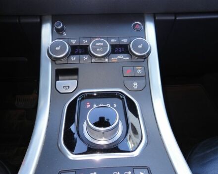 Білий Ленд Ровер Рендж Ровер Евок, об'ємом двигуна 2.2 л та пробігом 148 тис. км за 19999 $, фото 14 на Automoto.ua