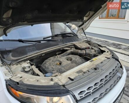 Білий Ленд Ровер Рендж Ровер Евок, об'ємом двигуна 2 л та пробігом 120 тис. км за 14600 $, фото 47 на Automoto.ua