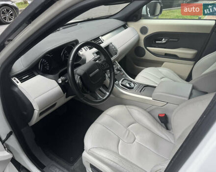 Белый Ленд Ровер Рендж Ровер Эвок, объемом двигателя 2 л и пробегом 149 тыс. км за 19500 $, фото 5 на Automoto.ua