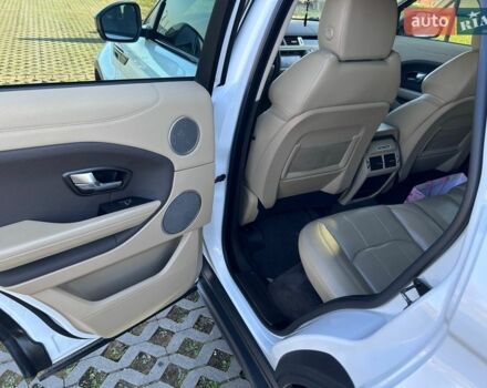 Белый Ленд Ровер Рендж Ровер Эвок, объемом двигателя 2.18 л и пробегом 126 тыс. км за 27000 $, фото 12 на Automoto.ua