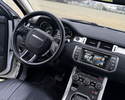 Білий Ленд Ровер Рендж Ровер Евок, об'ємом двигуна 2 л та пробігом 110 тис. км за 17399 $, фото 24 на Automoto.ua