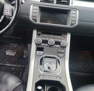 Білий Ленд Ровер Рендж Ровер Евок, об'ємом двигуна 2.18 л та пробігом 149 тис. км за 22550 $, фото 4 на Automoto.ua