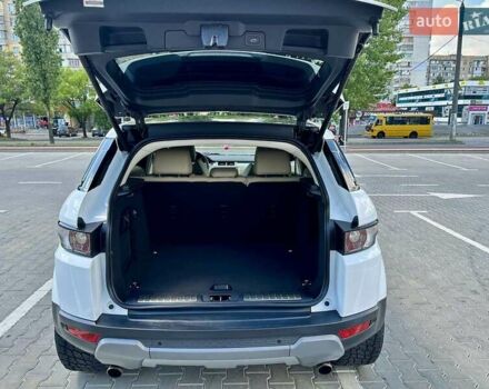 Білий Ленд Ровер Рендж Ровер Евок, об'ємом двигуна 2 л та пробігом 130 тис. км за 18000 $, фото 18 на Automoto.ua