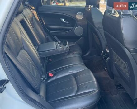 Білий Ленд Ровер Рендж Ровер Евок, об'ємом двигуна 2 л та пробігом 234 тис. км за 15300 $, фото 35 на Automoto.ua