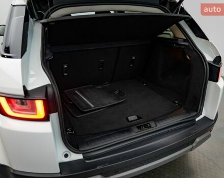 Белый Ленд Ровер Рендж Ровер Эвок, объемом двигателя 2.2 л и пробегом 113 тыс. км за 20724 $, фото 6 на Automoto.ua