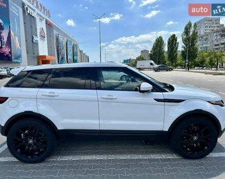 Білий Ленд Ровер Рендж Ровер Евок, об'ємом двигуна 2 л та пробігом 130 тис. км за 18000 $, фото 2 на Automoto.ua
